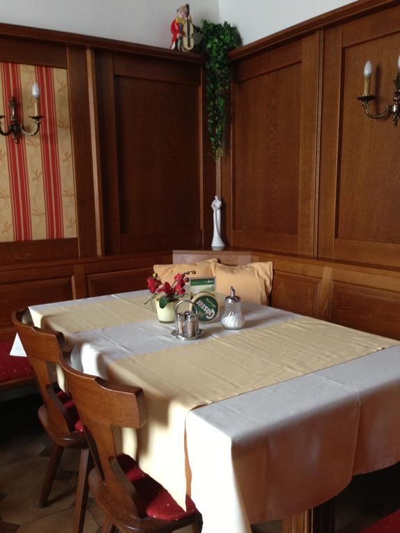 Gasthof-Pension Weisz-Artner เฟราเอินเคอร์เคิน ภายนอก รูปภาพ